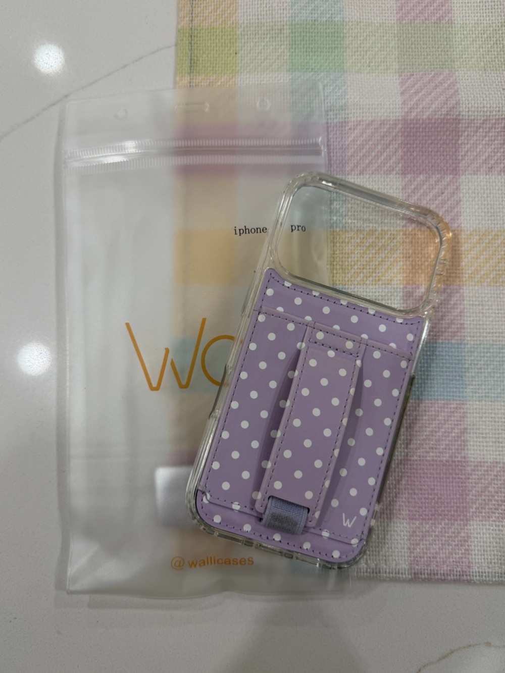 Walli Polka Dot iPhone 17 Pro Case